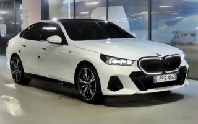 수원중고차시세표 5시리즈 (G60) 530i xDrive 매물 사진 15 - 2024/12 22,197km