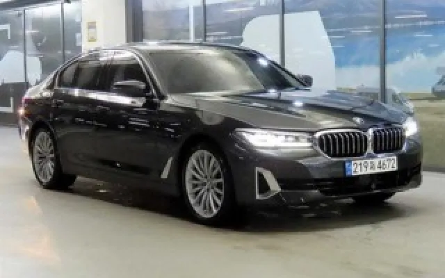 수원중고차시세표 5시리즈 (G30) 520i 럭셔리 매물 사진 17 - 2023/02 43,107km