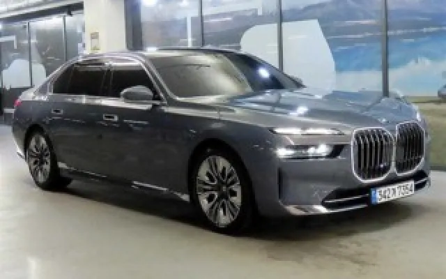 수원중고차시세표 7시리즈 (G70) 740i sDrive 디자인퓨어 엑셀런스 매물 사진 6 - 2023/01 71,317km