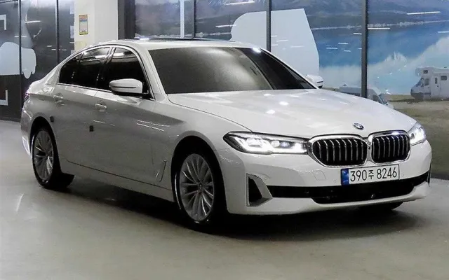수원중고차시세표 5시리즈 (G30) 520i 럭셔리 매물 사진 16 - 2023/05 77,104km